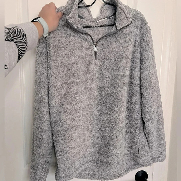 LARGE ROWM GRAY QUARTER ZIP SWEATER - Picture 1 of 4